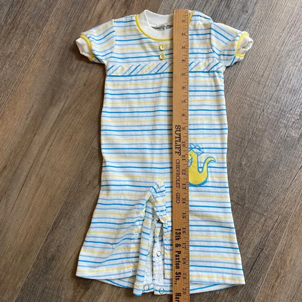 Vintage Striped Duck Embroidered Knit Romper Blue Yellow White Size 6-9M